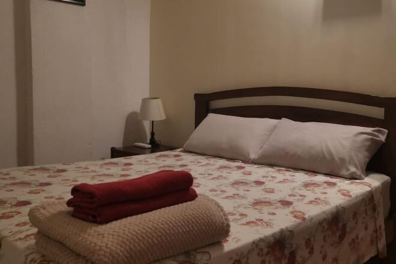 Phoenix Queen room at Sojourn Beds & Cafe in Taiping