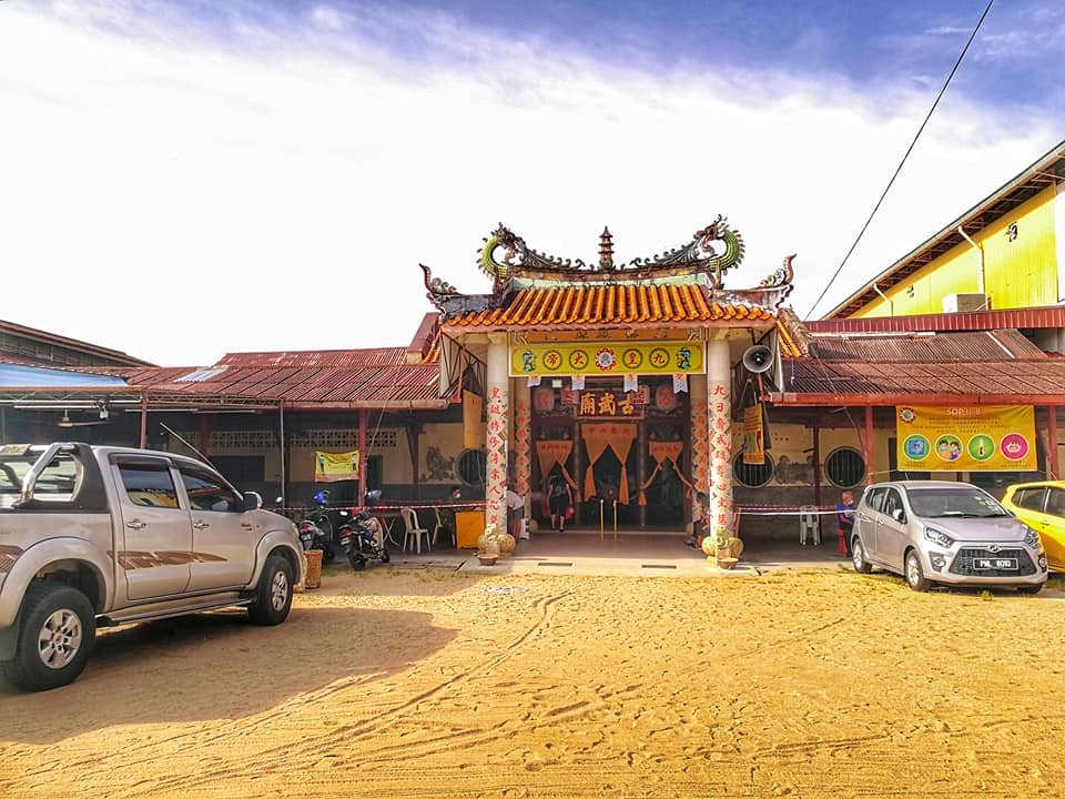 The real main entrance of Kor Boo Beow Temple, Taiping; 2021 photograph, not a 2026 event photograph